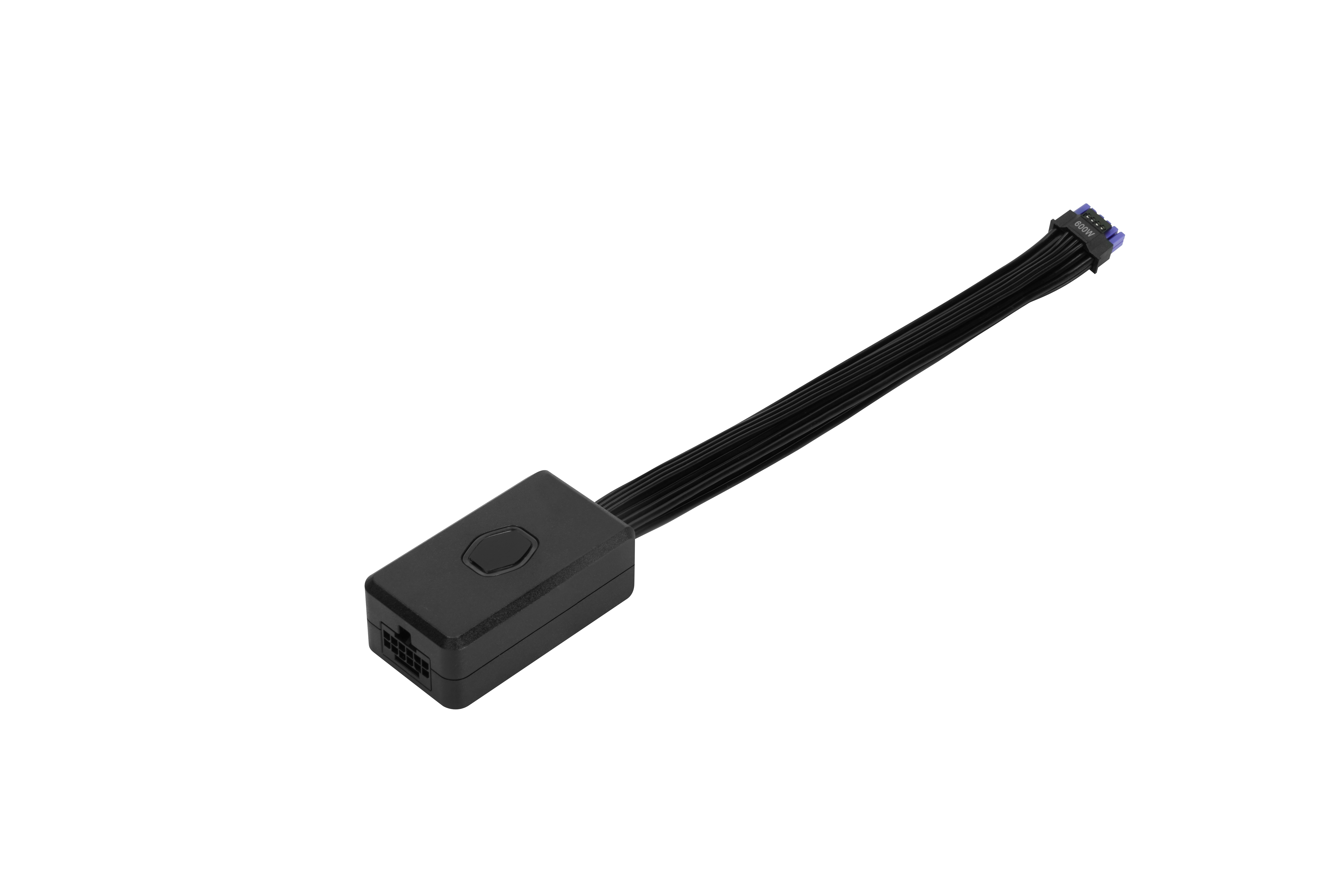 斜めから見た本体。ケーブル長200mmで、GPU側12+4ピンコネクタとPSU側ケーブルの間に挟んで使う