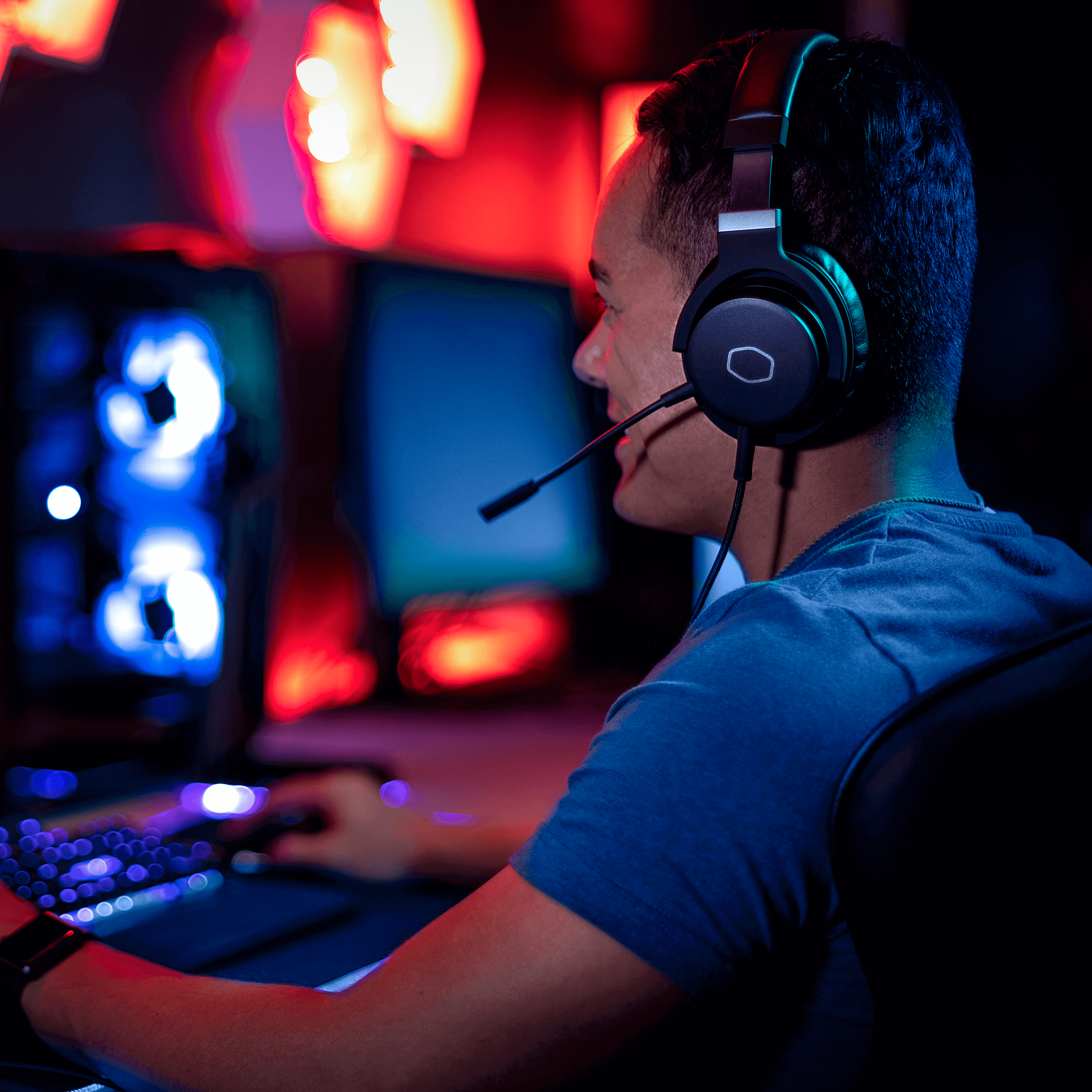 MH752 Gaming Headset image number 14